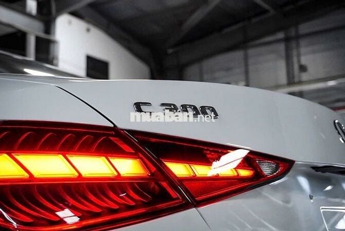 Mercedes Benz C Class 2025 C300 AMG