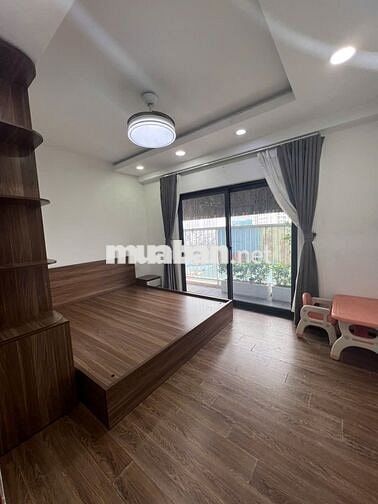 Bán chung cư FLC Star Tower Hà Đông 100m2, 3 ngủ, giá tốt