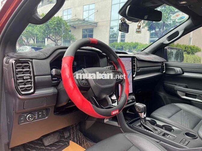 Ford Everest 2023 Titanium 2.0L 4x2 AT - 8600 km