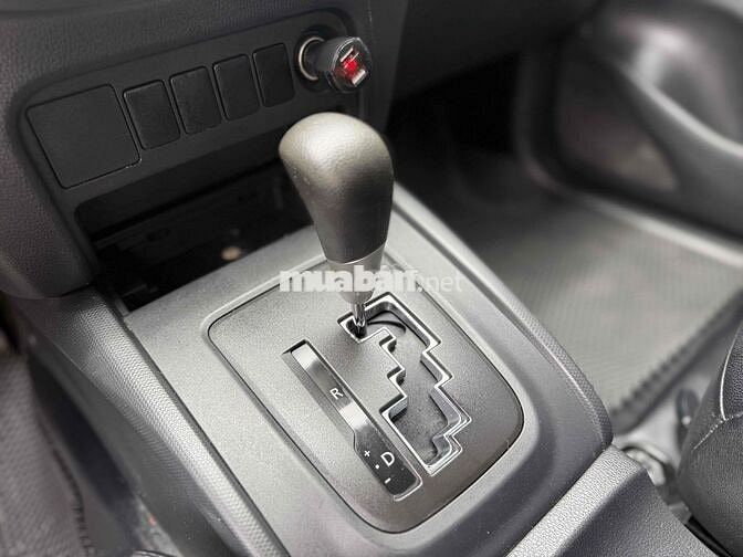 Mitsubishi Triton 2020 4x2 AT xe còn rất đẹp