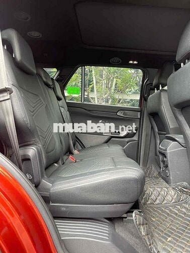 Ford Everest 2023 Titanium 2.0L 4x2 AT - 8600 km