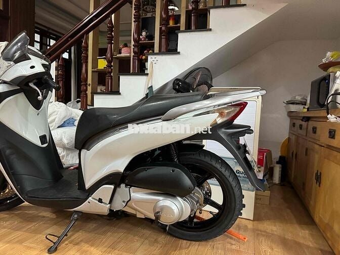 Cần bán xe sh 150cc việt kiều ý ,gd su dung it