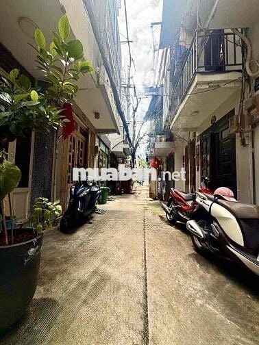 👉Nhà Đúc 2 Tầng - Ngay Cách mạng tháng tám ,hẻm 4m,giảm 200 triệu Chỉ