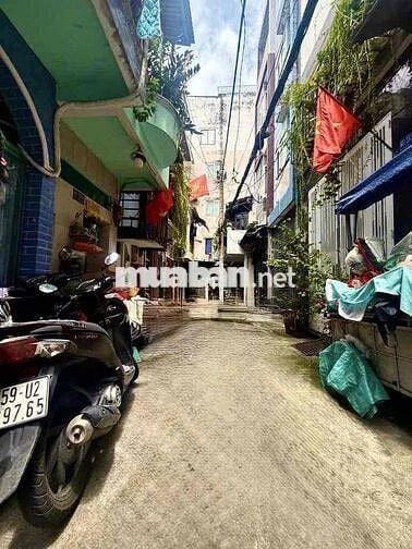 👉Nhà Đúc 2 Tầng - Ngay Cách mạng tháng tám ,hẻm 4m,giảm 200 triệu Chỉ