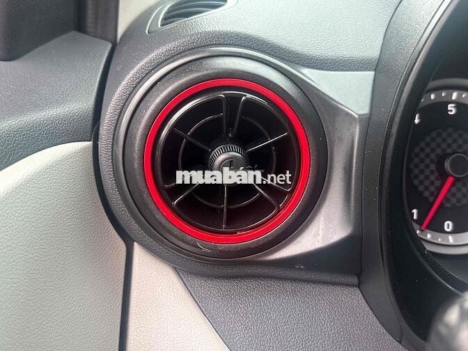 Hyundai Grand i10 2022 1.2 MT Tiêu Chuẩn - 63000 k