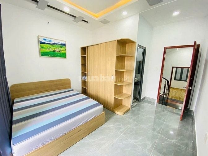 Bán nhà mặt tiền thạnh Xuân 43 đúc 3 lầu