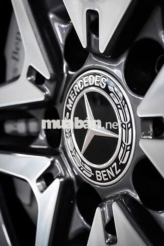 Mercedes Benz C Class 2025 C300 AMG
