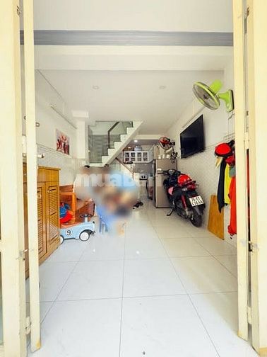 2,48tỷ Nhà Góc 2 mt hẻm cao lỗ 2pn Đúc bê tông SHR