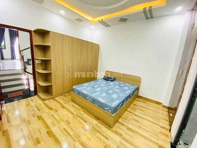 Bán nhà mặt tiền thạnh Xuân 43 đúc 3 lầu