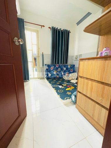 2,48tỷ Nhà Góc 2 mt hẻm cao lỗ 2pn Đúc bê tông SHR