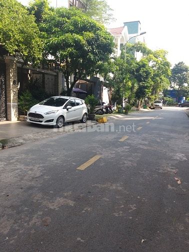 Bán nhà mặt tiền Đỗ Pháp Thuận phường An Phú Quận 2 giá 35 tỷ
