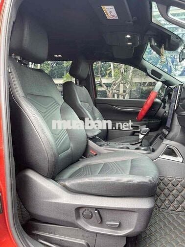 Ford Everest 2023 Titanium 2.0L 4x2 AT - 8600 km