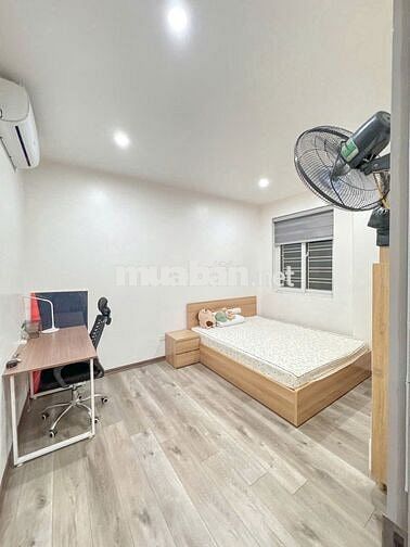 Bán chung cư HTT Tower 197 Trần Phú, Hà Đông, 132m2, 3 pn, 2 vs