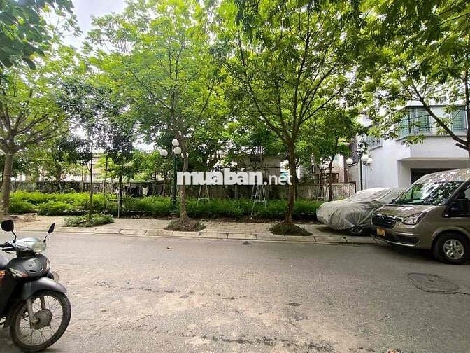 Bán đất Cổng Đồng La Khê Hà Đông 50m Mt4.2m -Giá 11.45 tỷ