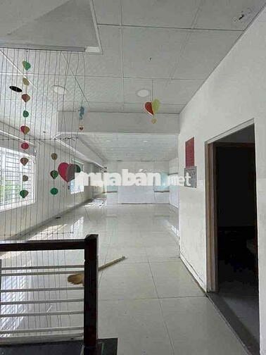 Toà Nhà Trục Chính căn Góc Gần Ngã 6. 1 trệt 4 lầu có thang máy , pccc