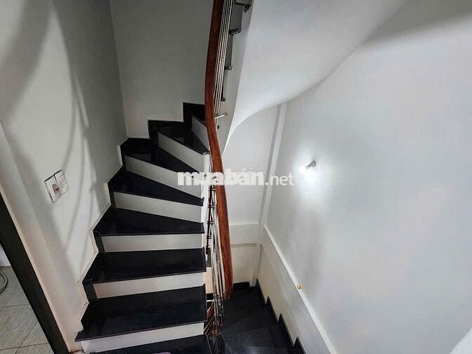Bán nhà Phúc Tân , dân xây 4 tầng, 16m2, 4.95 tỷ
