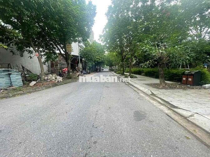 Bán đất Cổng Đồng La Khê Hà Đông 50m Mt4.2m -Giá 11.45 tỷ