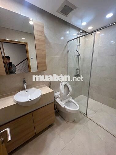 Cho thuê CH Vinhomes Gardenia Mỹ Đình 110m2 3PN đủ đồ đẹp giá 20tr/th