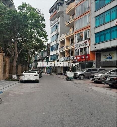 Cho thuê tầng 1 diện tích 55m2 , nhà mặt phó 2 phố Trung Kính, Hà Nội