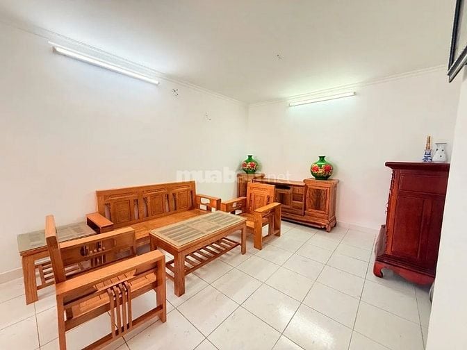 bán căn hộ CT13 nằm mặt đường Võ Chí Công, phường Tây Hồ
