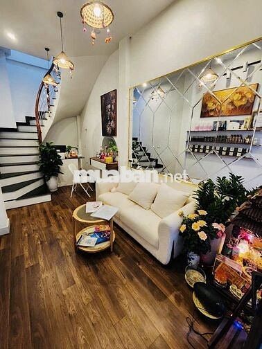 Bán nhà Phúc Tân , dân xây 4 tầng, 16m2, 4.95 tỷ