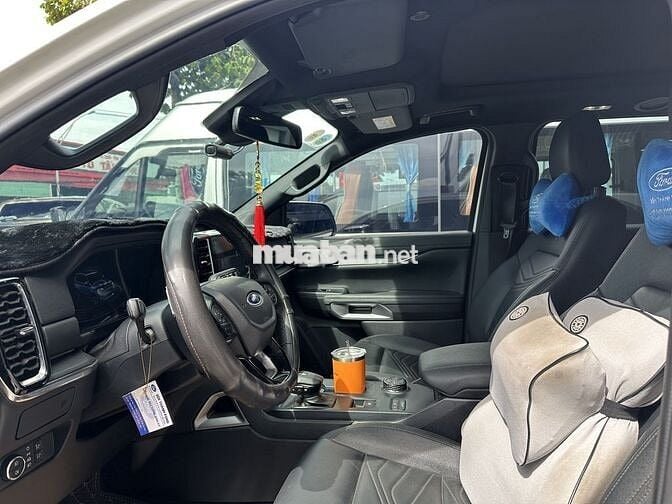 Ford Everest Titanium 2024 4x4, bảo hành Ford 2027