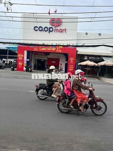 cho thuê mặt bằng 267 Nguyễn ảnh thủ hiệp thành