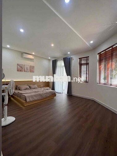 biệt thự mini 2 lầu 7x12 góc 2 mặt tiền hẻm xe hơi đậu thoải mái