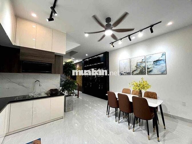 Bán nhà vip đông nam Hoà xuân vip