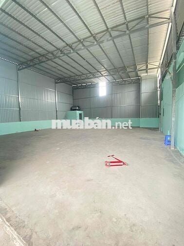 CHO THUÊ KHO 200m2 - Trần cao - Cách PVH 10m- Điện 3pha - Trần cao 7m