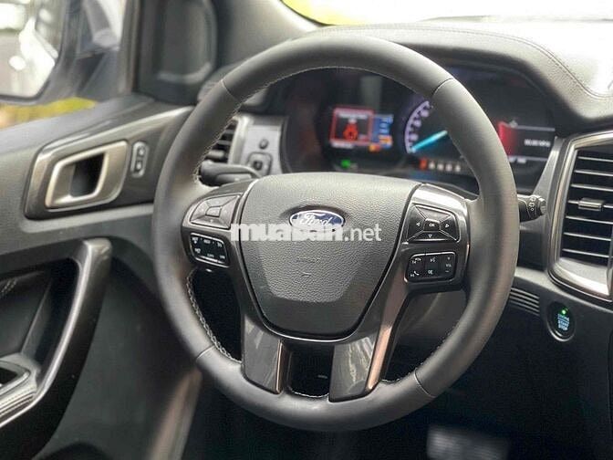 Ford Everest 2019 Titanium 2.0L AT 4x2 - 830000 km