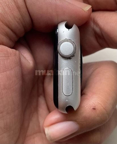 Aw s3 38mm trắng viền nhôm giá 1tr7 có fix
