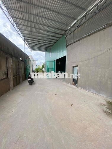 CHO THUÊ KHO 200m2 - Trần cao - Cách PVH 10m- Điện 3pha - Trần cao 7m