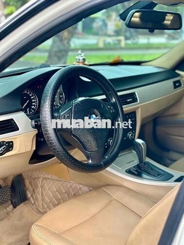 BMW 3 Series 2010 320i - chính chủ uỷ quyền