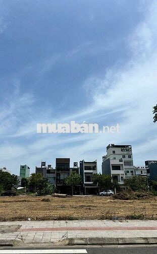CỒN DẦU 15 GẦN NGUYỄN VĂN THÔNG, NGUYỄN PHƯỚC LAN