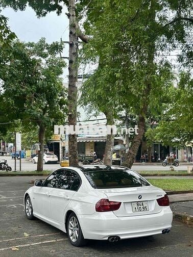 BMW 3 Series 2010 320i - chính chủ uỷ quyền