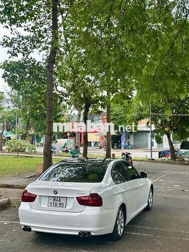 BMW 3 Series 2010 320i - chính chủ uỷ quyền
