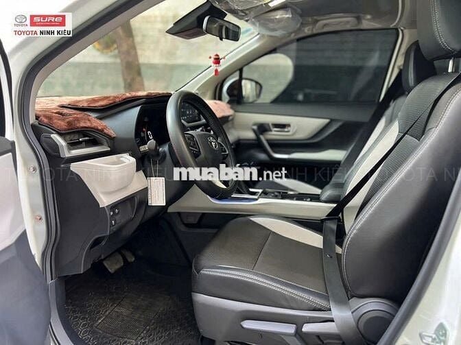 Toyota Veloz Cross 2024  - 18.000 km