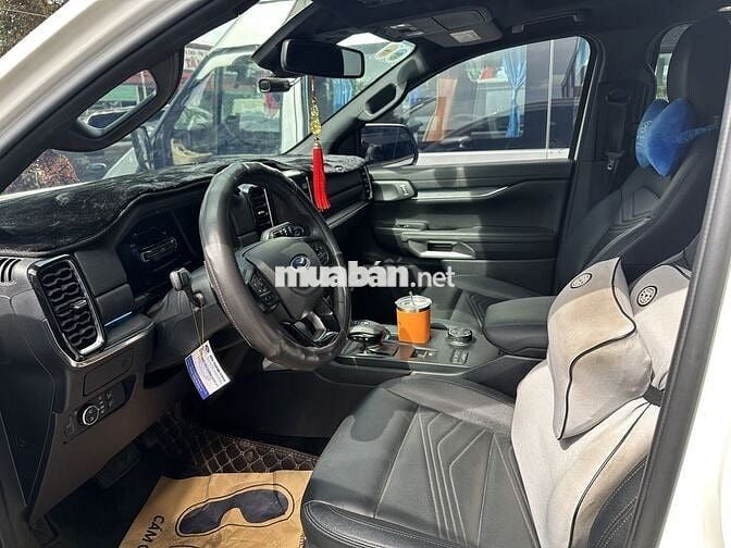 Ford Everest Titanium 2024 4x4, bảo hành Ford 2027