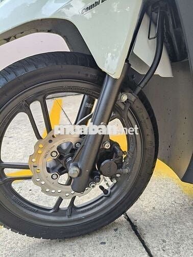 Cần bán vario 150 ít chạy