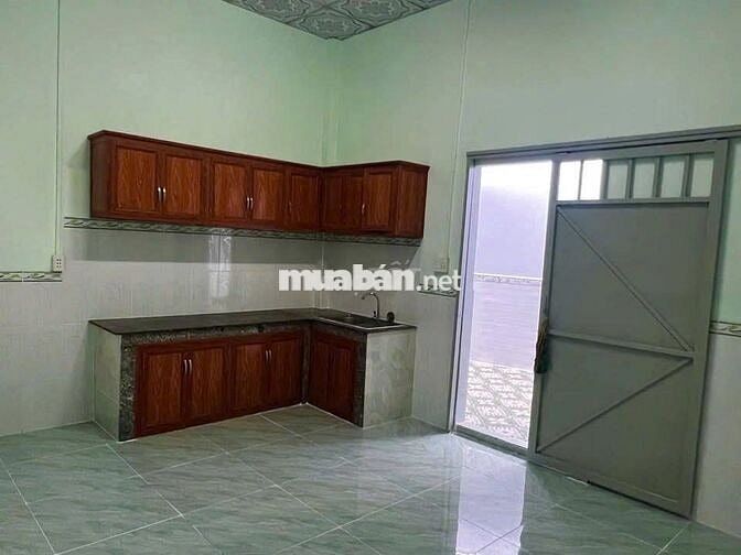 2 VỢ CHỒNG LI DỊ NÊN MUỐN BÁN CĂN NHÀ NÀY ĐỂ DỌN ĐI CHỔ KHÁC Ở