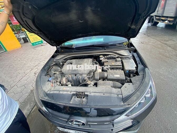 Hyundai Elantra 2019 2.0 AT - 48000 km