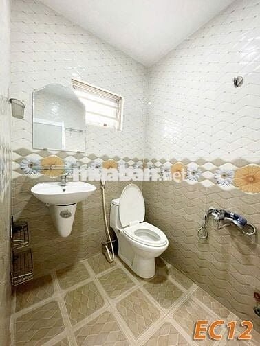 KÝ TÚC XÁ GIÁ RẺ NGAY CVPM QUANG TRUNG