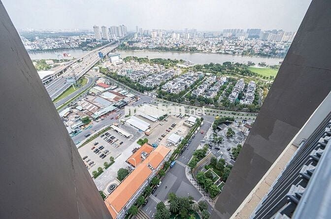 CHỦ GIẢM GIÁ MẠNH CHO KHÁCH VÀO Ở LIỀN CĂN 1PN VINHOMES VIEW ĐẸP