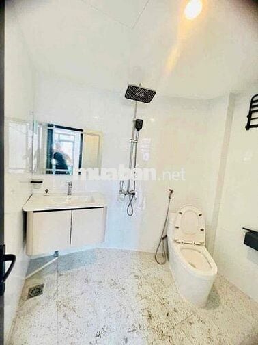 Hàng Đẹp- Giá rẻ! Linh quang, Lô góc 6 tầng thang máy, 46m sổ chỉ 8đ