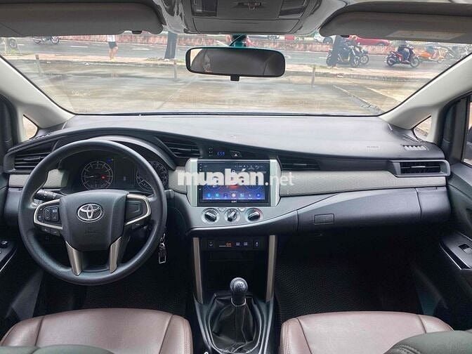 Toyota Innova 2020 E 2.0 MT - 103000 km