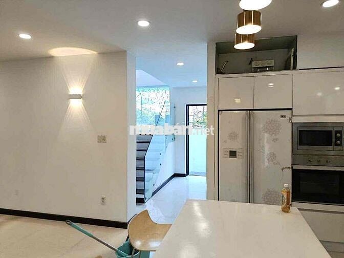 Cho thuê Biệt Thự Vip KDC Sông Đà,/đ. B,p.HBC ngang 10m 3 tầng 28tr TL