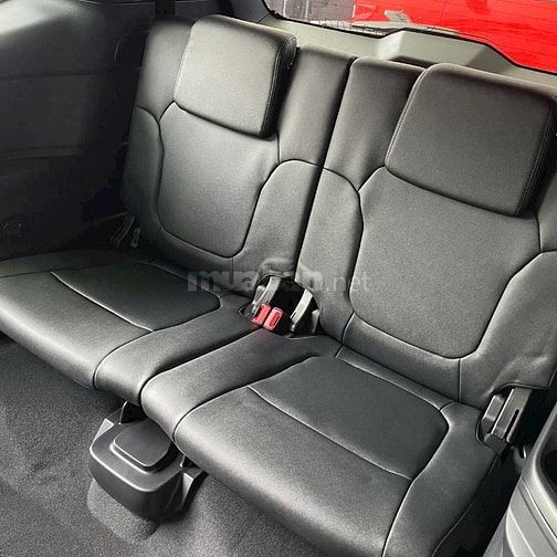 Xe Ford Everest Titanium 4x2 AT