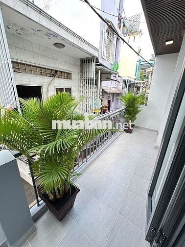 NHÀ ĐẸP SÁT QUẬN 10, NGANG 5M, 28M – 2 TẦNG, HẺM THÔNG, CHỈ 4.4 TỶ TL
