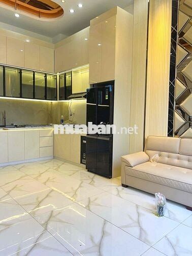 HUỲNH TẤN PHÁT- BÁN NHÀ 4 TẦNG- THANG MÁY- NGANG 8.4M- GIÁ HƠN 7 TỶ